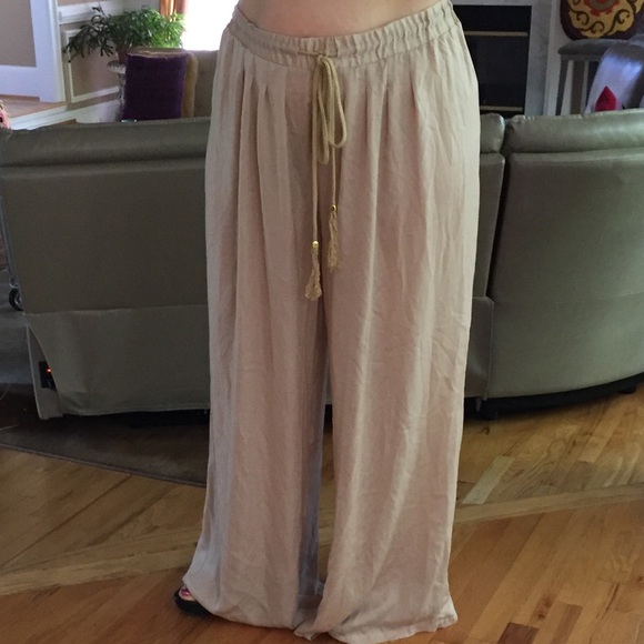 Iman beige lightweight silkypolyester palazzo pant - Picture 4 of 8